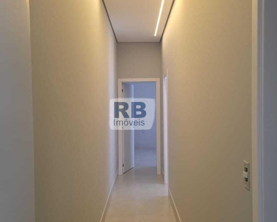 WhatsApp Image 2025-12-18 at 13.37.25